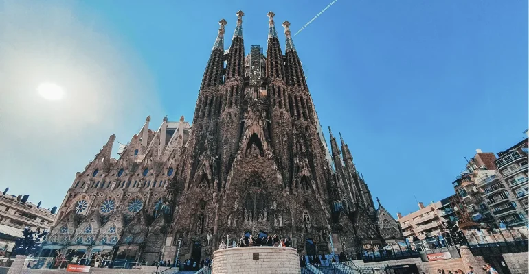 Antoni Gaudí: quando a arquitetura se inspira na natureza